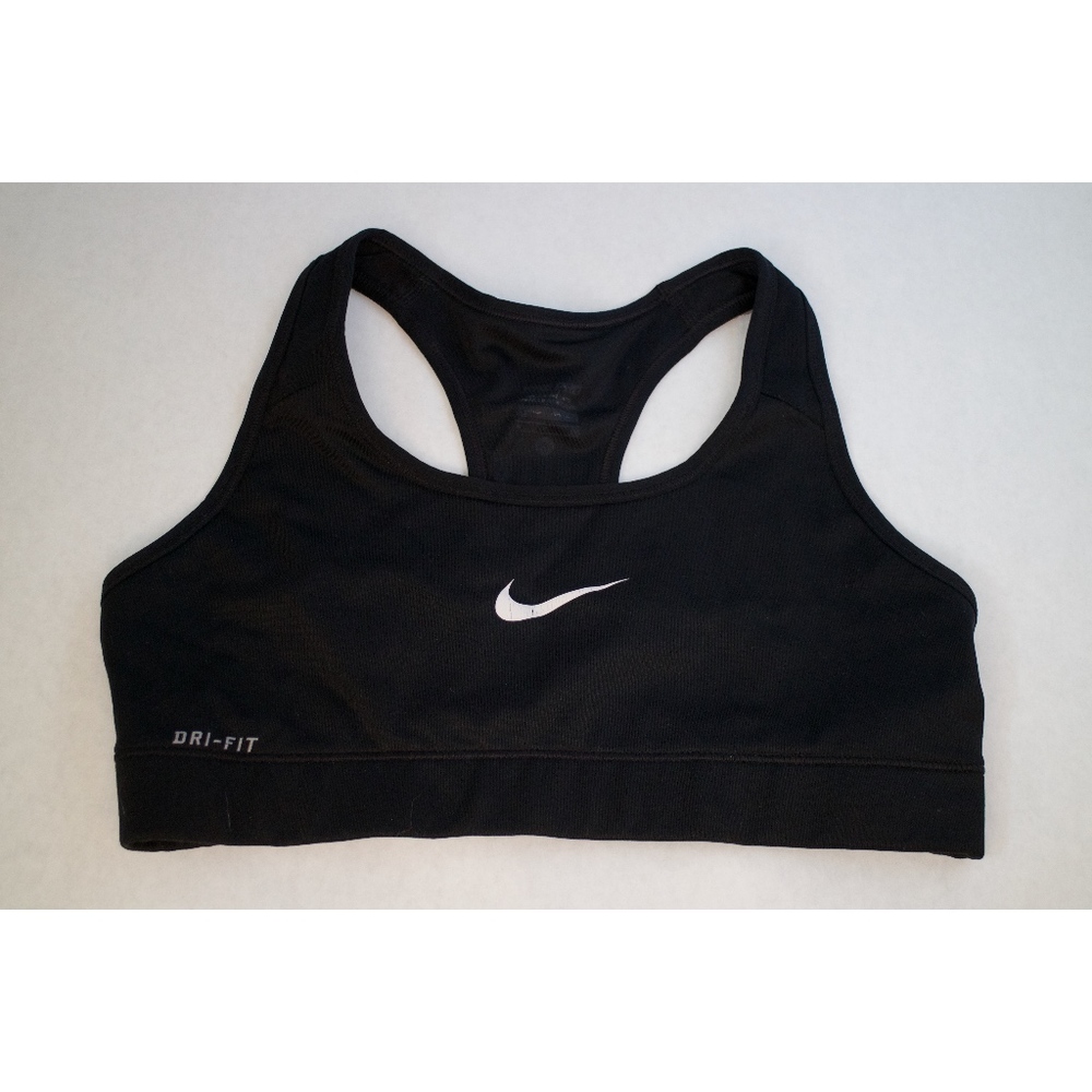 Nike Pro Dri-Fit Sports Bra in Black